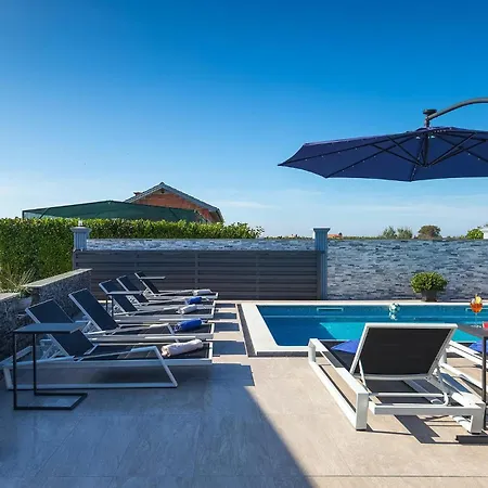 Danijela Holiday home *