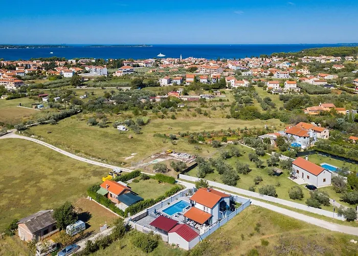 Nyaraló Danijela Póla