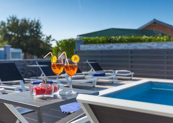 Danijela Nyaraló Póla